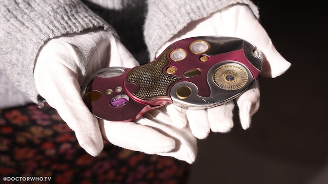 Lot 4: Fifteenth Doctor's (Ncuti Gatwa) 'Joy To the World' Hero Light-Up Sonic Screwdriver