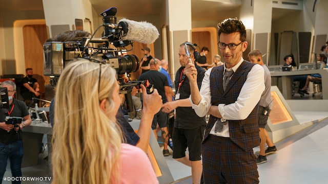 David Tennant on set of 'The Giggle' with his final hero sonic screwdriver prop.